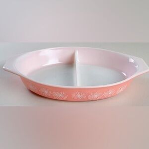 Pyrex Pink Daisy Collection.  Pink and White Divided Dish 1.5 Quart